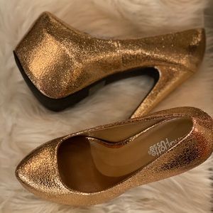 Charlotte Russe platform heels pumps